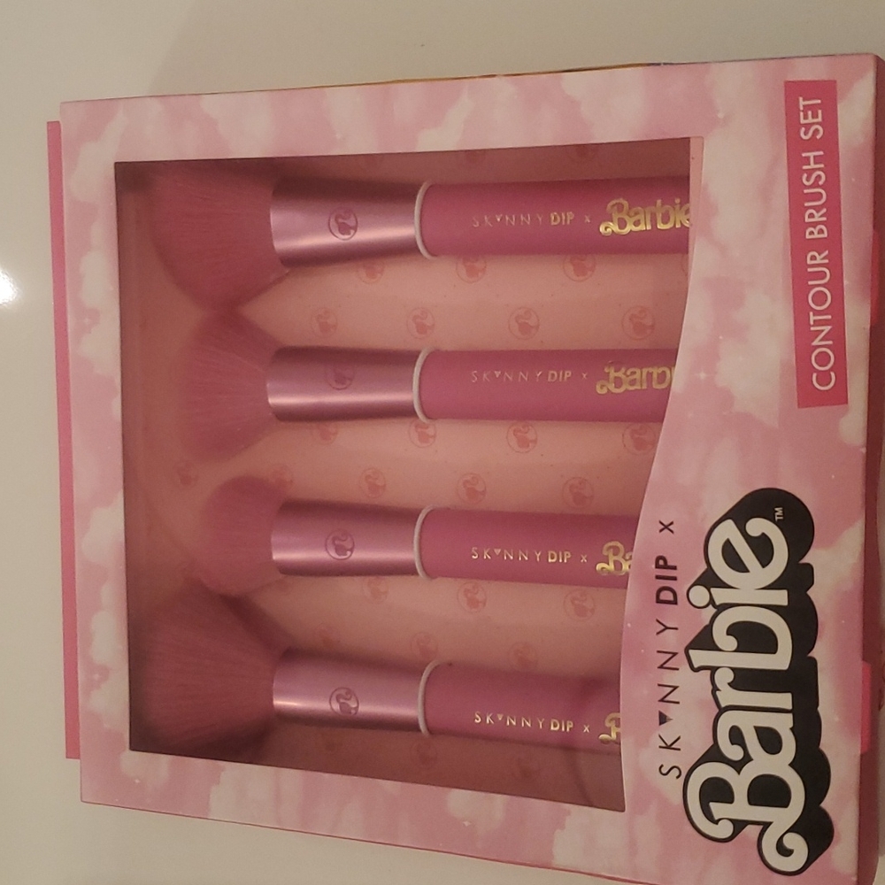 COPY - Barbie contour brushes